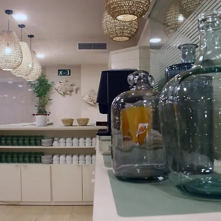 Miramar Hotel 4*